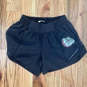 Lululemon women’s hotty hot shorts size 4T (fits like 4R) Gonzaga Bulldogs logo